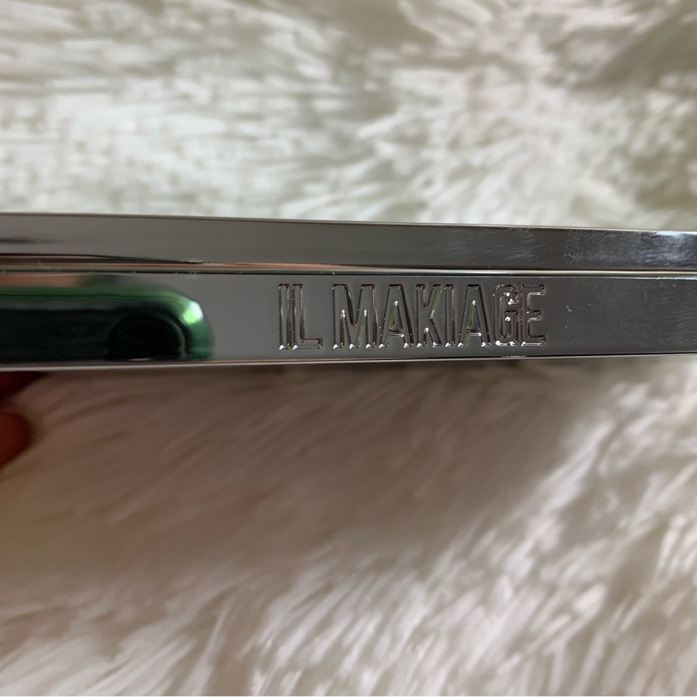 IL MAKIAGE Colour Boss Master Eyeshadow Palette BNIB - Picture 5 of 8